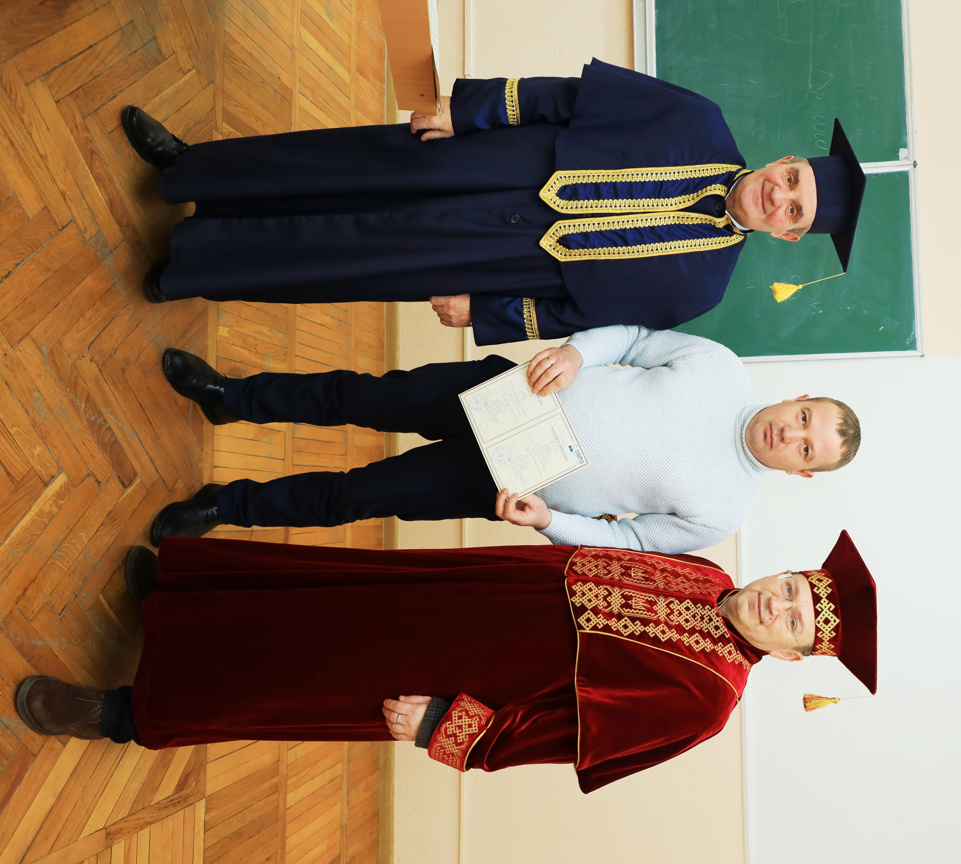 Отримання диплому про вищу освіту в ТНПУ